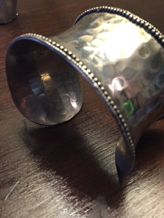 πβ¨ Wrist Royalty Alert β¨ Silver-Tone Cuff Bracelet β Handmade in Africa πͺπ¦π« - Picture 5 of 9